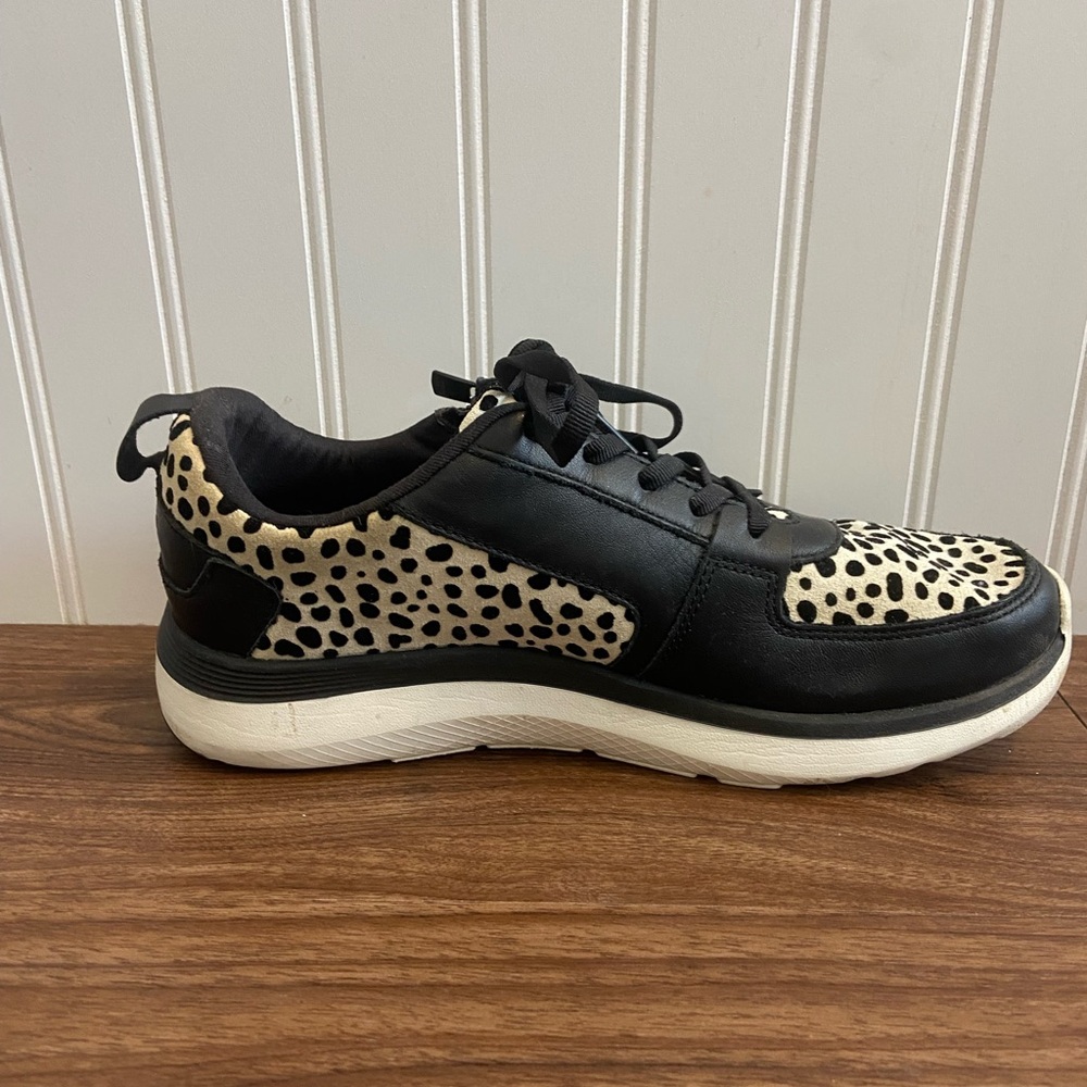 Vionic Remi Spot Sneaker Black Tan Cheetah Leopard Animal Print Tie Zip Womens 8 - Picture 9 of 15